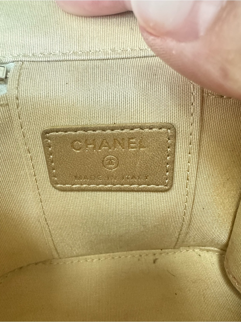 CHANEL Vanity leather crossbody bag - Picture 15 of 15